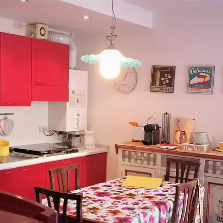 Deliziosa Casa A Veronetta Piu Check In H24 Апартаменты Верона