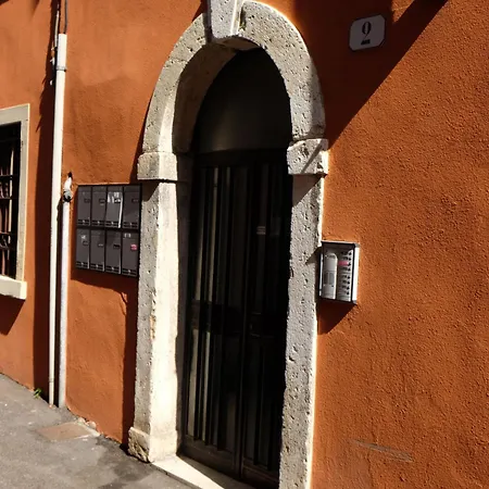 Deliziosa Casa A Veronetta Piu Check In H24 Апартаменты *