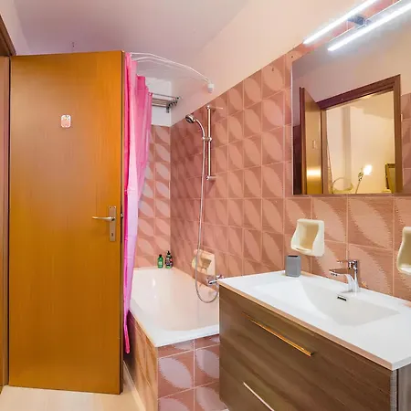 Апартаменты Deliziosa Casa A Veronetta Piu Check In H24